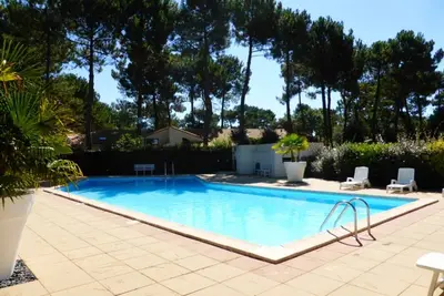 Image de Location Vacances La Palmyre - Maison 4\/5 pers. avec Piscine, Proche Plages & Commerces.