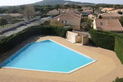 Image de Studio équipé avec accès piscine, climatisation, parking privé à Agde, proche centre et plages