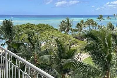 Image de Enjoy beaches, Gorgeous sunset at Waikiki Shore 0612 w/ nearby parking