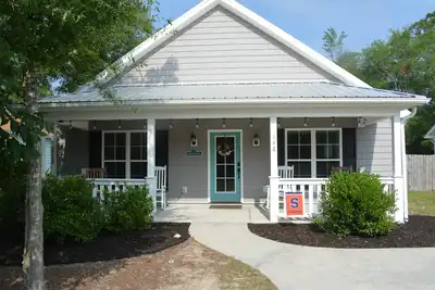Image de Beautiful house just minutes from the beach!