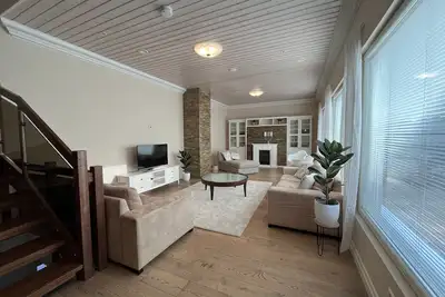 Image de Stunning 5br Home with Jacuzzi and Finnish Sauna
