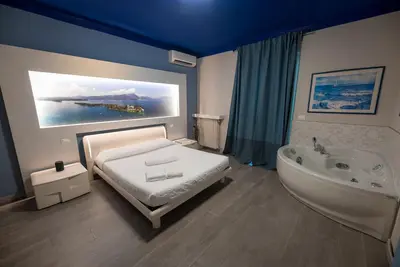 Image de Lussuoso grande Bilocale, con Jacuzzi