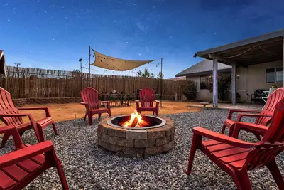 Image de Jt Desert Hideaway, Fire Pit, Outdoor picnic, King Bed