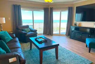 The Villas A-7 - Premium 2 Bedroom 2 Bath Oceanfront Condo