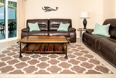 Image de The Villas A-19 - Premium 2 Bedroom 2 Bath Oceanfront Condo