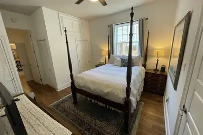 Image de Live Stylishly in Nola: 2br Apt in Bywater, Steps from Crescent Park!