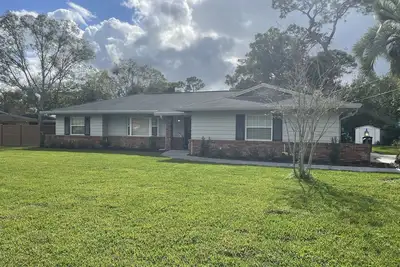 Image de Wheelchair Accessible 3 Bedroom 2 Bathroom Home