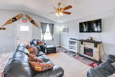 Image de Kingman Vacation Rental w\/ Private Yard & Fire Pit