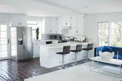 Image de Walk 2 Rodeo Dr! Top Floor. Inquire About Promos! ! \n100 5 Star Reviews Available! !