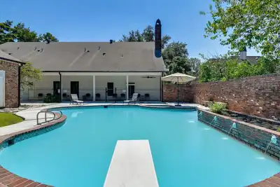 Image de Stunning Baton Rouge Home w/ Pool: Near Lsu!