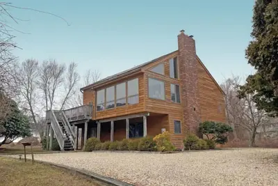 Image de Montauk Spacious, Bright & Centrally Located
