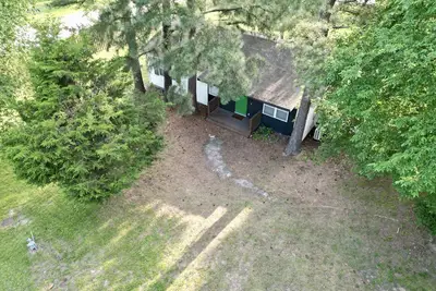Image de 2 Queen Beds, Bunk, sleeps 7 on. 5 acre. Great access to all Nwa activities