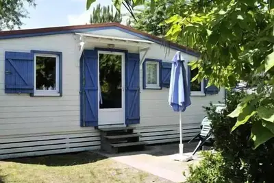 Image de Chalet Holz 30m2 -2 Schlafzimmer 4 bis 5 Personen