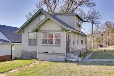 Image de Quaint Omaha Home < 5 Mi to Downtown!