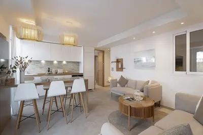 Image de Rond Point Dubois - 3 chambres + 3 Sdb + Grande Terrasse
