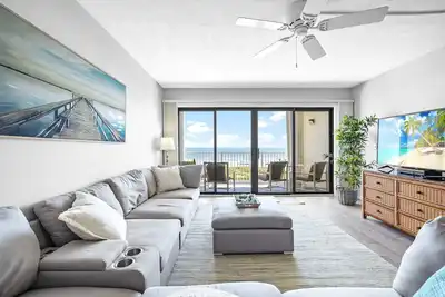 Image de Spacious and Beautiful Direct Ocean Front Condo w/ Heated Pool and Hot Tub!