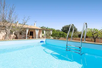 Image de Sa Caseta (BĂšGER) - Cosy house with elevated swimming pool and free WiFI.