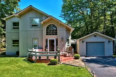 Image de New on Vrbo-Paradise in ❤️ of Poconos. Great escape 🏡 High ⚡️ speed internet