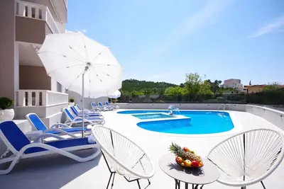 Image de Appartement d'une chambre avec la terrasse et la vue sur le mer Promajna, Makarska (A-21102-h)
