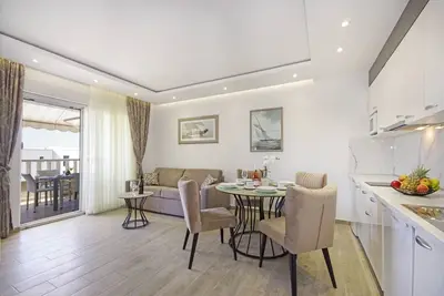 Image de Appartement d'une chambre avec la terrasse et la vue sur le mer Promajna, Makarska (A-21102-l)