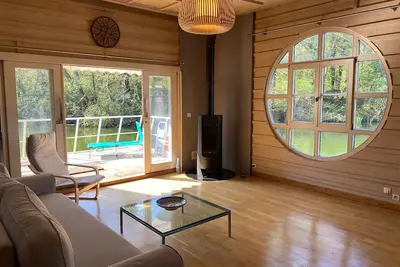 Image de Maison Flottante en Pleine Nature Ă 35 mn de Paris