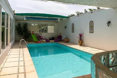 Villa \"Clos des Fontaines\" avec vue sur les montagnes, piscine partagée et Wi-Fi