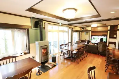 Image de Large rental villa with a capacity of 10 rooms and 25 people Pilatus hill at an altitude of 1750m  / Chino Nagano