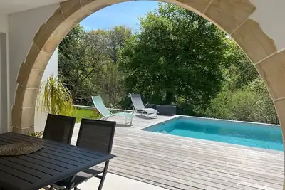 Image de Charmant T3 avec piscine et parking dans maison basque