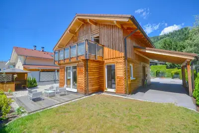 Image de Modern, Austrian blockhouse with its own garden and a wonderful terrace