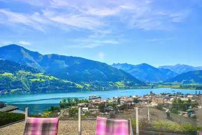 Image de Luxury apartment with breathtaking views over the lake, steam sauna, big terrace