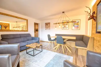Image de Cosy apartment in the center of Zell am See, near the cable car