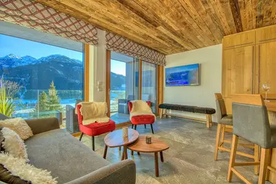 Image de Luxury modern alpine-style apartment with private Sauna and Awesome Views!