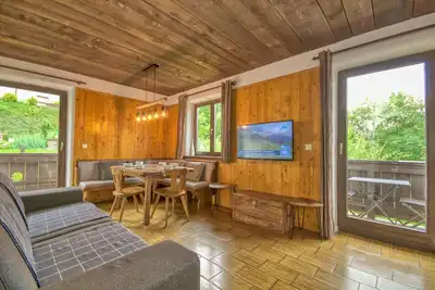 Image de Charming apartment in sunny location, big balcony + beautiful views over Kaprun