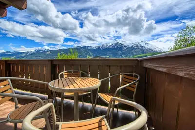 Image de Apartment in Apart-Hotel complex, panoramic views, sunny location, swimming pool