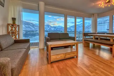 Image de Bright, modern apartment with fantastic views over the Zeller Lake