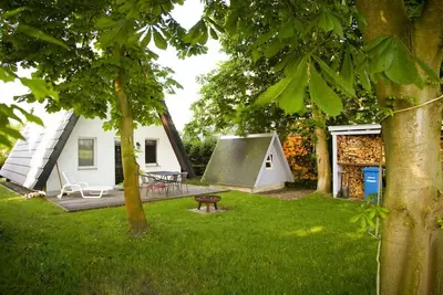 Image de Ruhiges, Abgeschlossenes Grundstück in Strandnähe