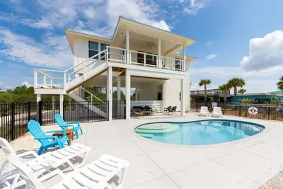 Image de Pet Friendly, Beach Access, Ocean View, Private Pool, St George Island!