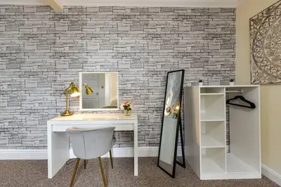 Image de Beautiful Four Bedroom House in Swansea