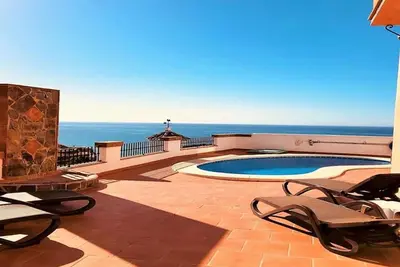 Tamango hill villa private pool & panoramic views