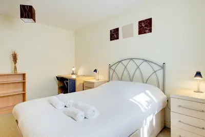 Image de Pass the Keys |Spacious apartment for 2 free parking