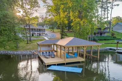 Image de Waterfront-Gorgeous Views-New Boat House-Fire Pit-Much More! !