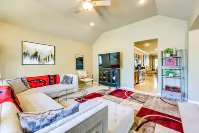 Image de Spacious Family Home 3 Mi to Downtown Fayetteville
