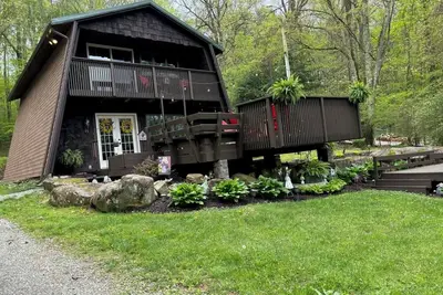 Image de Nature Lover's Delight + Kitchen +  Cozy Fireplace