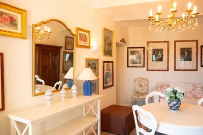 Image de Antique Treasures Suite