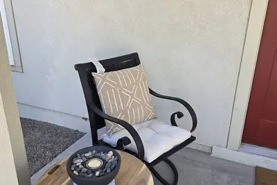 Image de 2 Bed 2 Bath Cozy Cottage