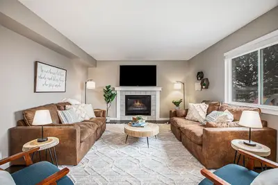 Image de Superb Views-Firepit-Gameroom-Hikes-Spacious Home