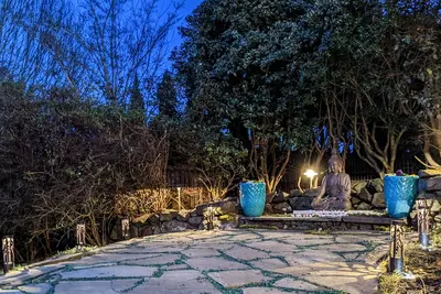 Image de Luxury Meets Serenity • World Cup-Ready • Direct Bus to Stadium! ! !