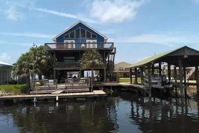 Image de New rental on the main canal\nThe house will be ready for rentals by April.