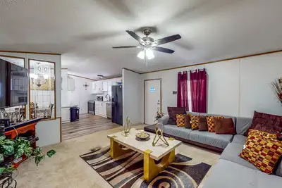 Image de One-Acre Retreat near National Forest with Private Pool