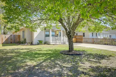 Image de Lovely Morehead City Home w/ Fire Pit & Gas Grill